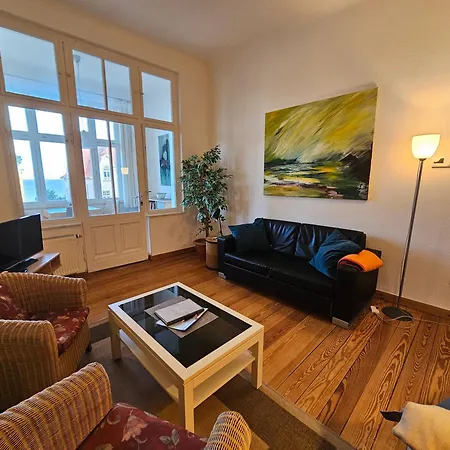 Apartment Carola - 100 M Zum *