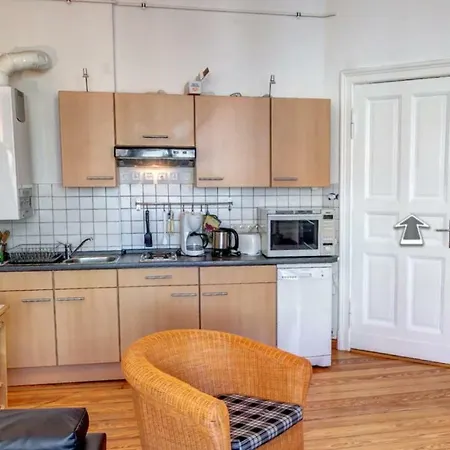 Apartment Carola - 100 M Zum