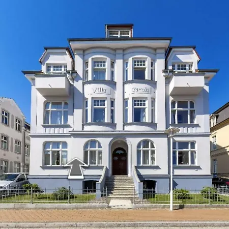 Carola - 100 M Zum Apartment *