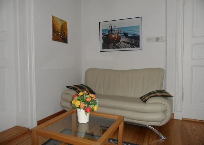 Daire Carola - 100 M Zum *