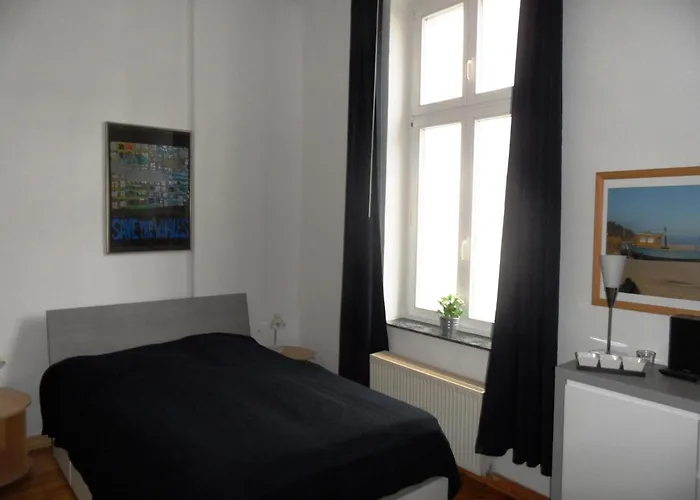 Carola - 100 M Zum Daire