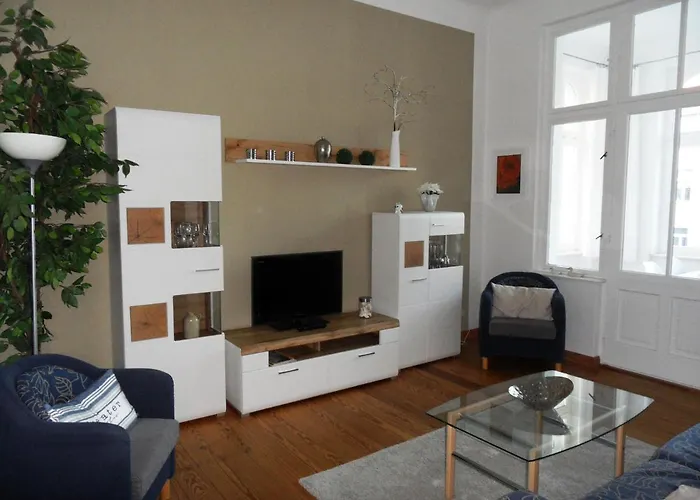 Carola - 100 M Zum Daire