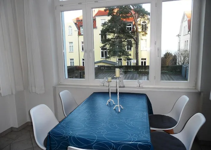 Carola - 100 M Zum * Heringsdorf